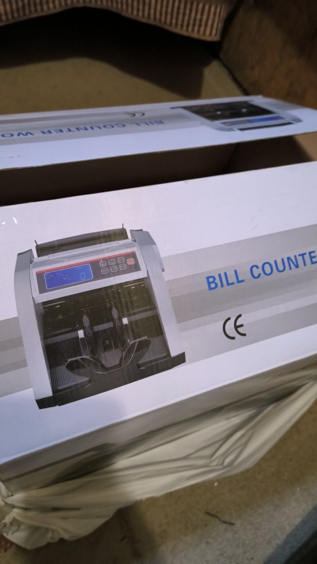 Bill Counter K2815 UV/MG с выносной панелью