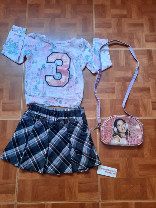 Conjunto de camisola, saia e bolsa para menina dos 3 aos 4 anos
