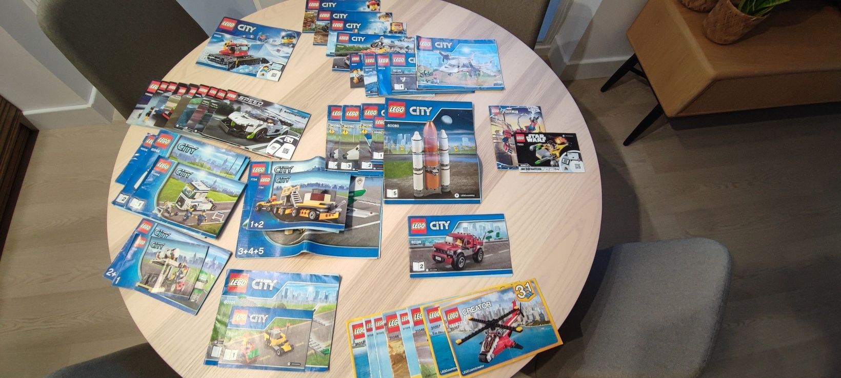Mega paczka zestawów LEGO z instrukcjami o wartości +5 tys.