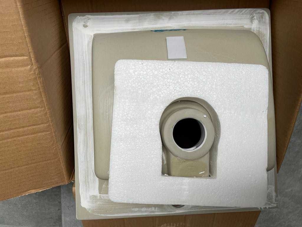 Comad CFP 9048 Umywalka meblowa 40 cm