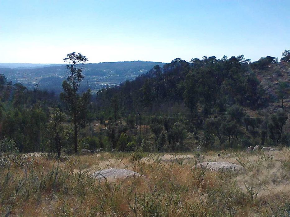 Terreno (13.283m2) com possibilidade de construção