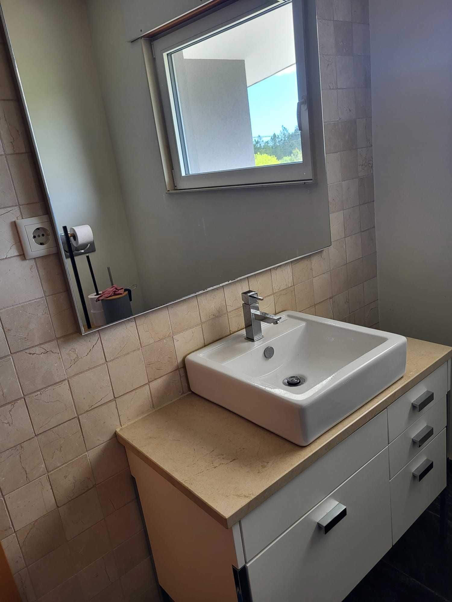 Móvel de casa de banho