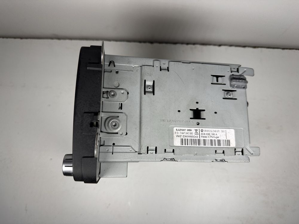 Магнітола BLAUPUNKT RCD 510 3C8 035 195 A VW Passat B7 CC Golf 6
