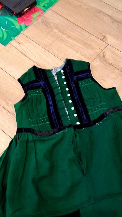 Sukienka ludowa bardzo ładna z prl