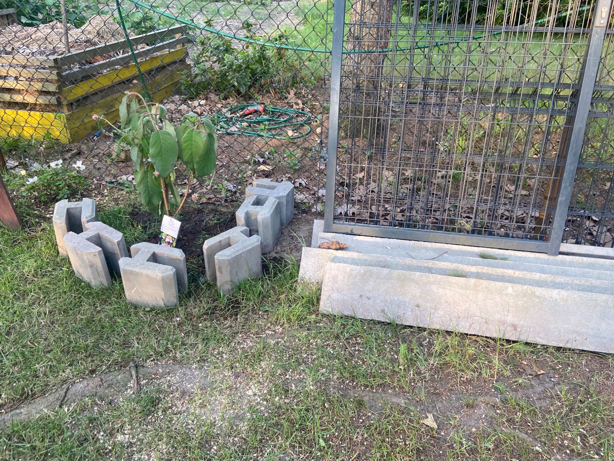 Furtka antracyt, panele ,podbudowka