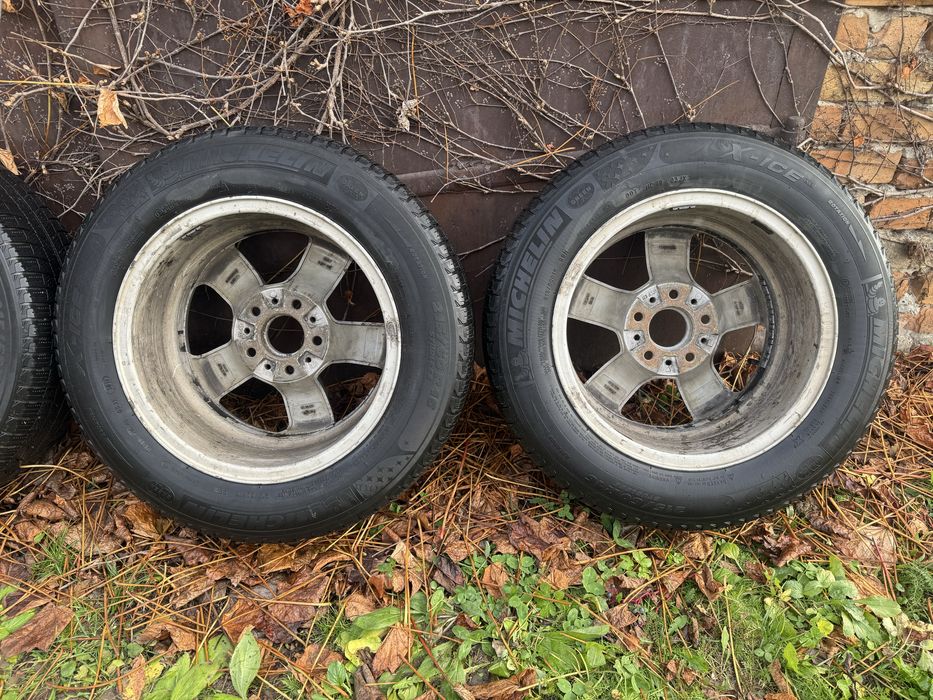 Продам диски BMW E60 16” 242 стиль + зимова гума.