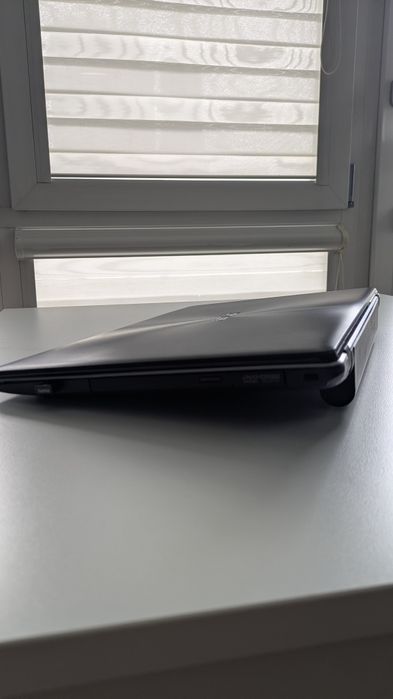 Laptop R510J - nowa bateria i dysk