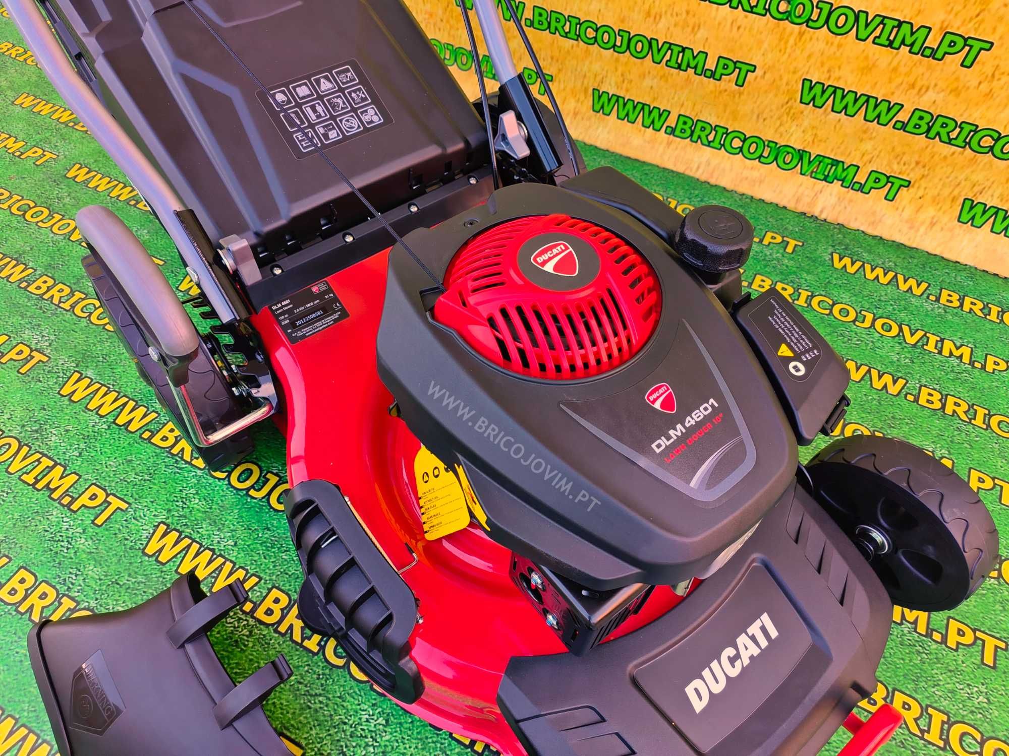 Carro Corta Relva Ducati - Motor 150cc - 5cv - C/ Tração - NOVOS