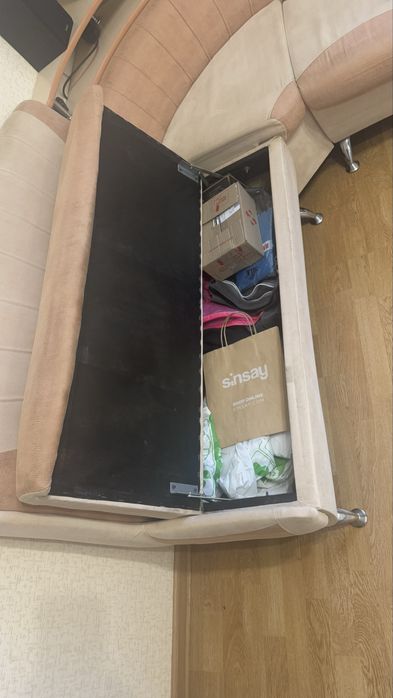 Диван на кухню, кухонний кут