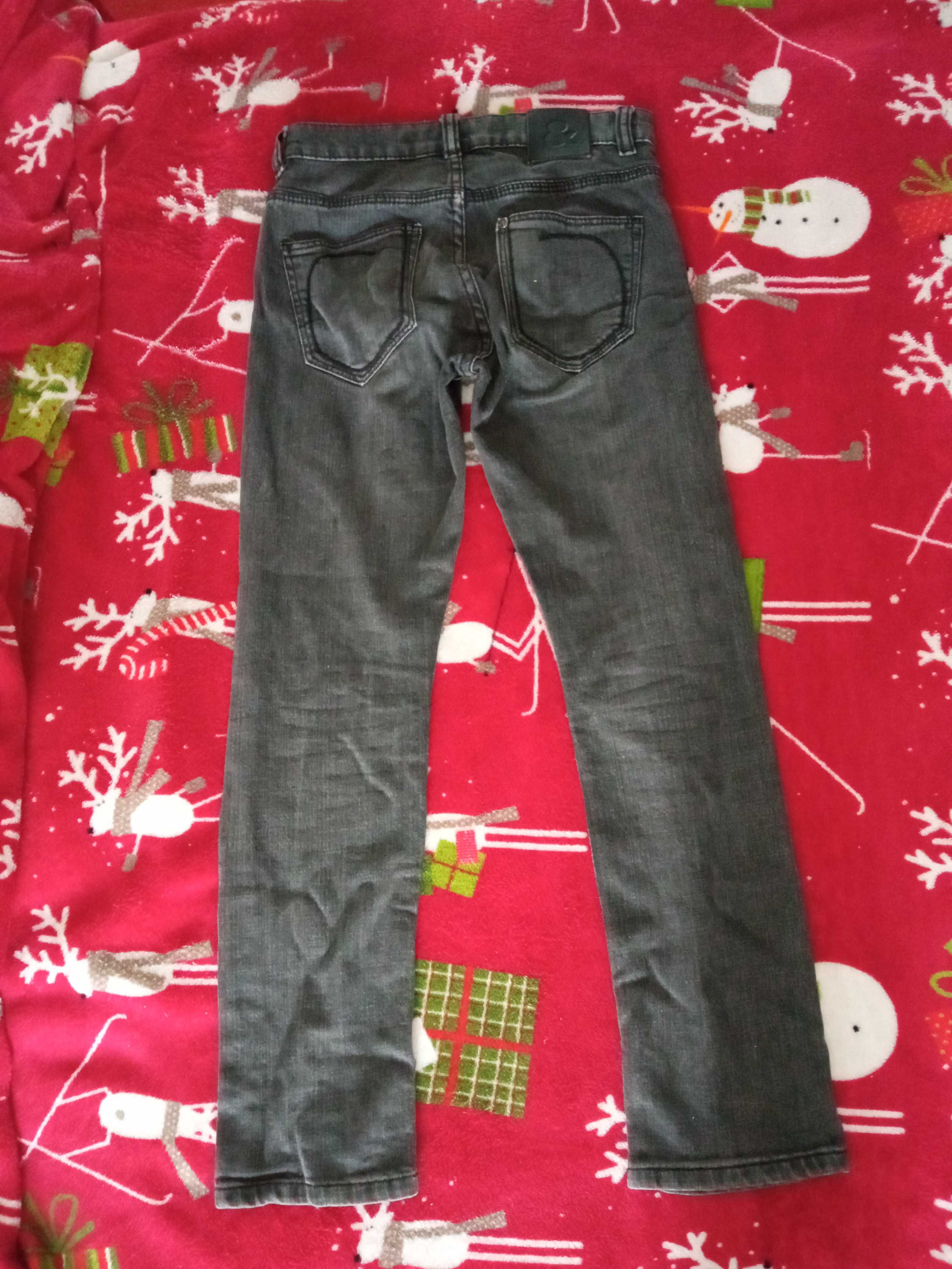 Spodnie dżinsy rurki 140 jeansy
