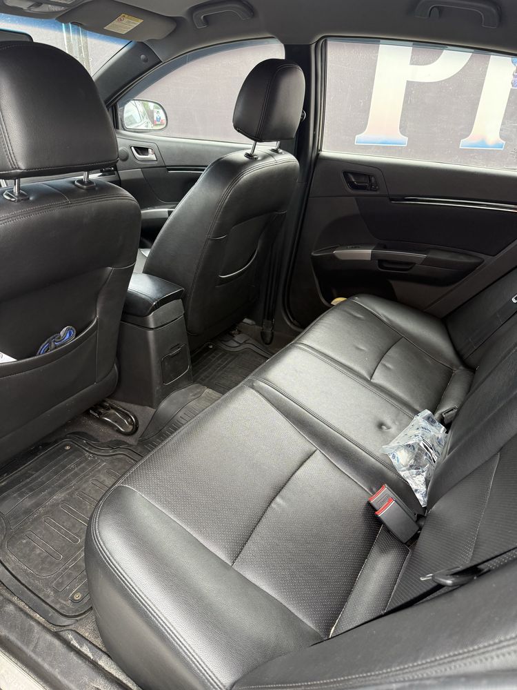 Geely Emgrand 2013