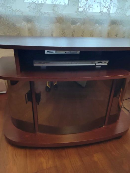 Тумба под телевизор