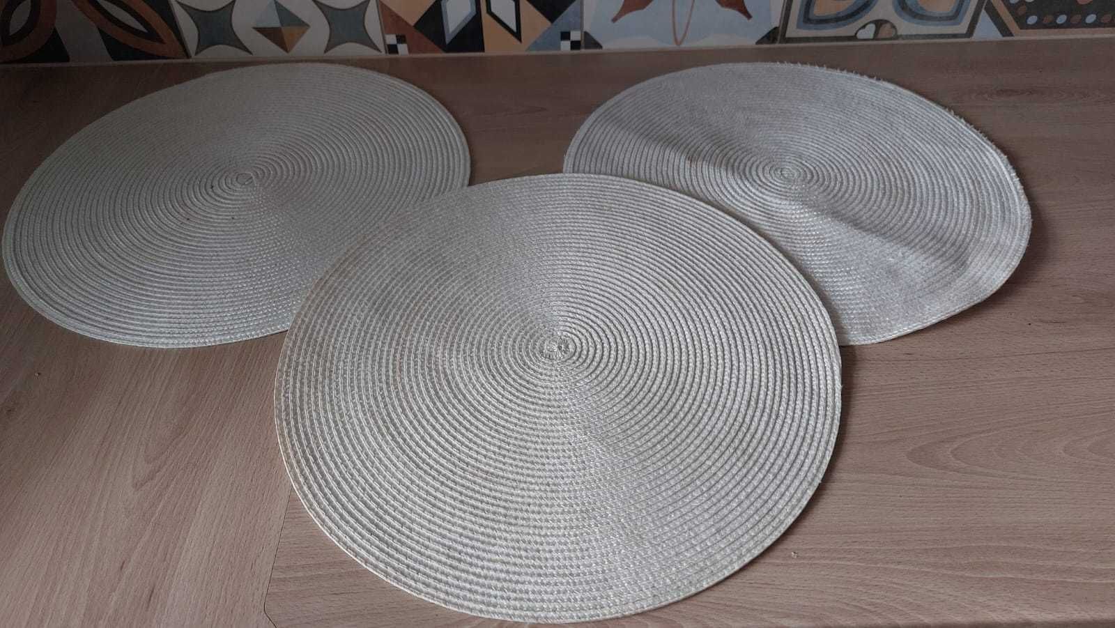 3 podkładki na stół