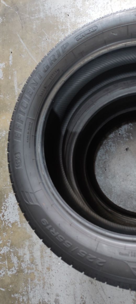 Pneus 225/55/19 Goodyear semi novos