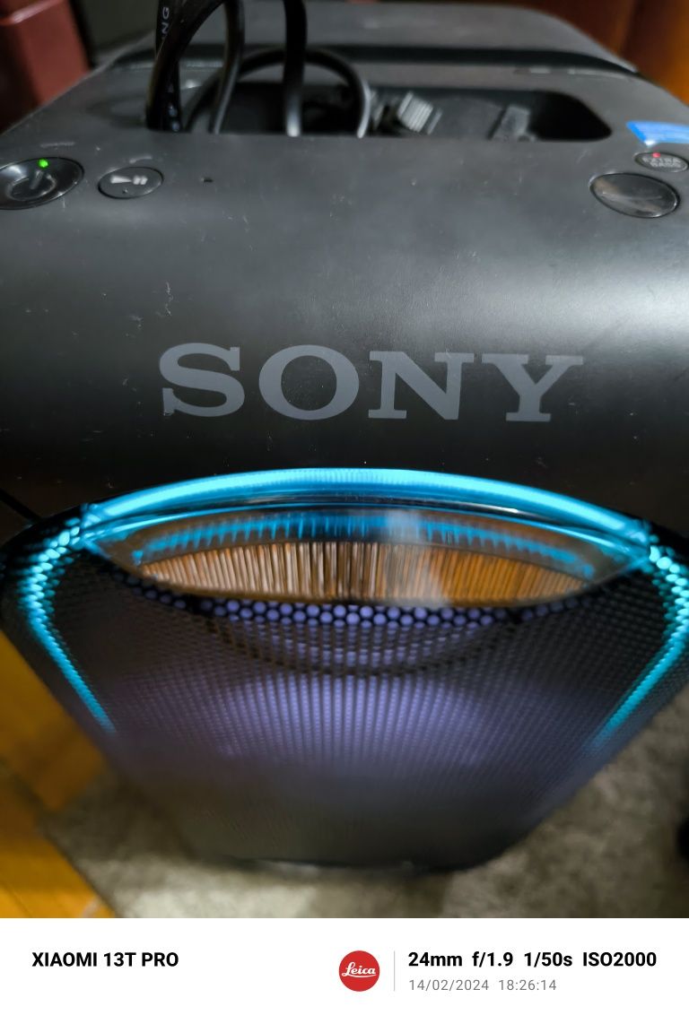Coluna Sony com bluetooth como nova