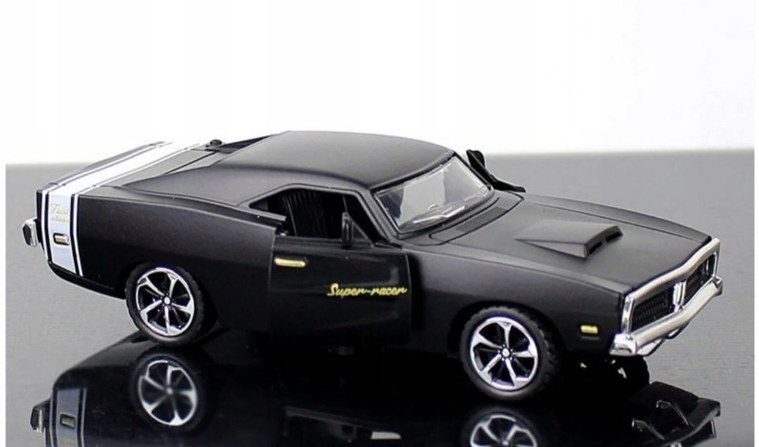 Model samochód Dodge CHALLENGER metalowy 1:32