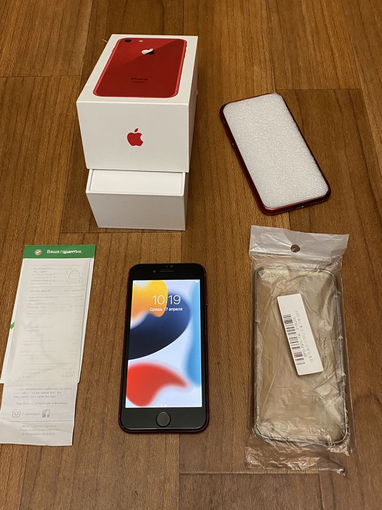 i Phone 8  64 gb  Red. Nevelock