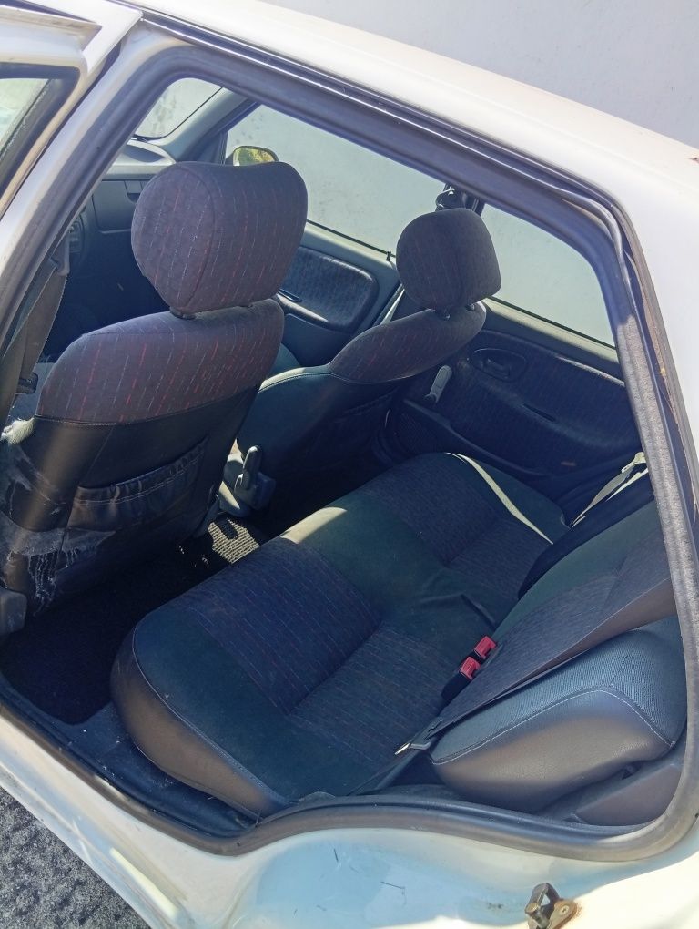 Citroen Saxo 1.0 gasolina 850€