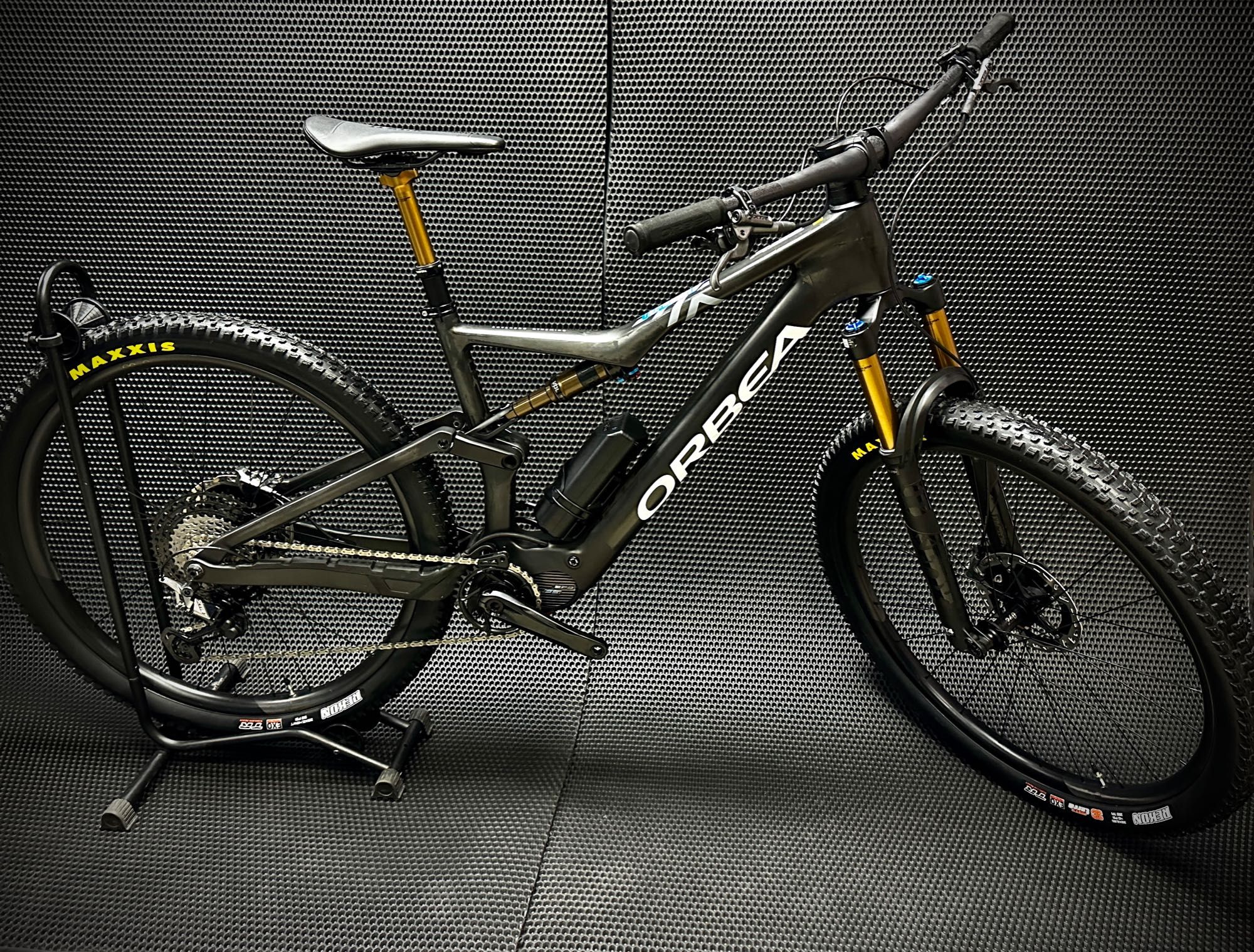 Електро велосипед Orbea Rise M-Ltd 2024 E MTB Fully Carbon L 46cm
