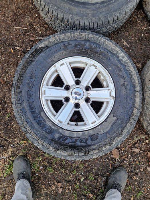 Koła Felgi Alu Pickup Ford Ranger Nissam Navara 265/75 R15