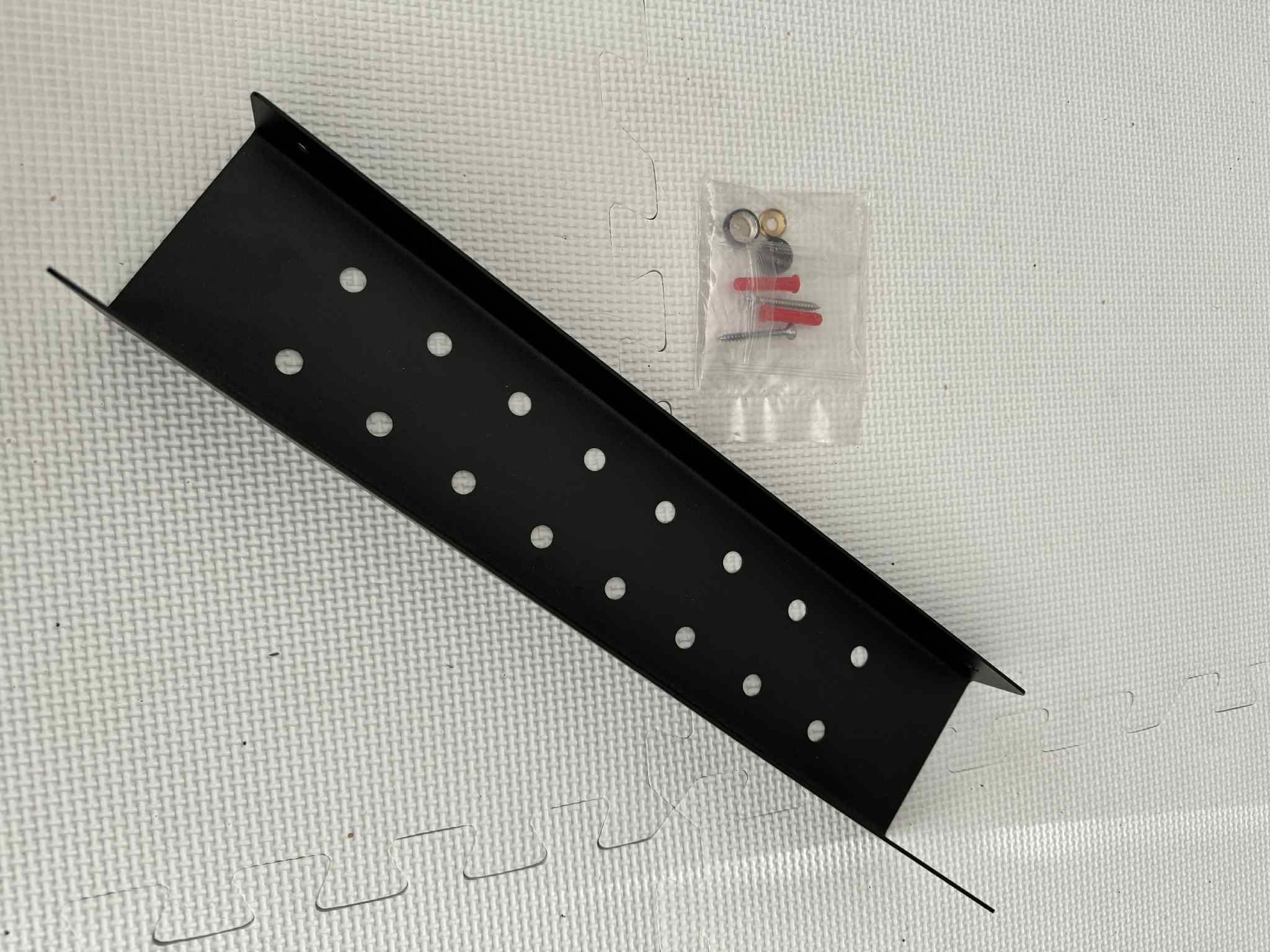 półka łazienkowa pod prysznic Dabstory Docia 40 cm.