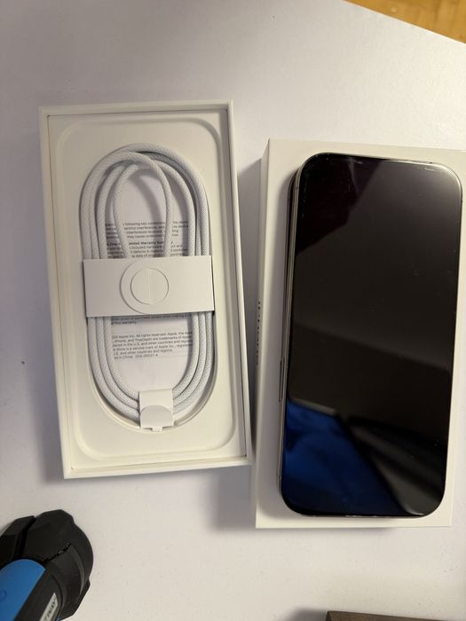 Iphone 16 pro 128 gb