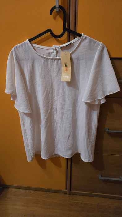 Blusa Branca com botoes