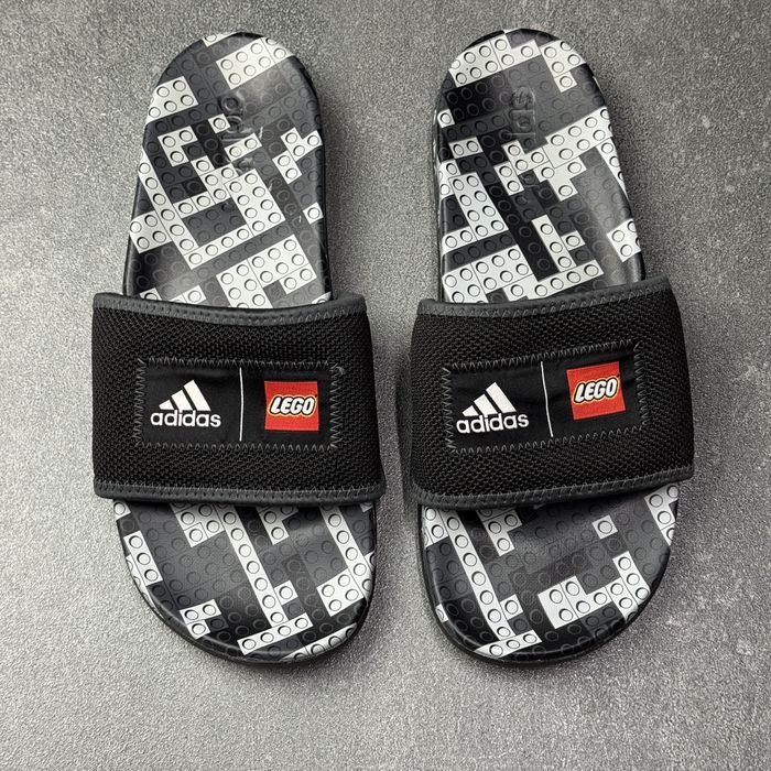 ОРИГІНАЛ 100% 42р. Тапочки шльопанці адідас Adidas Lego GW0822