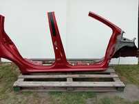 Próg Słupek Prawy Toyota Yaris III 11/19 r 3N8