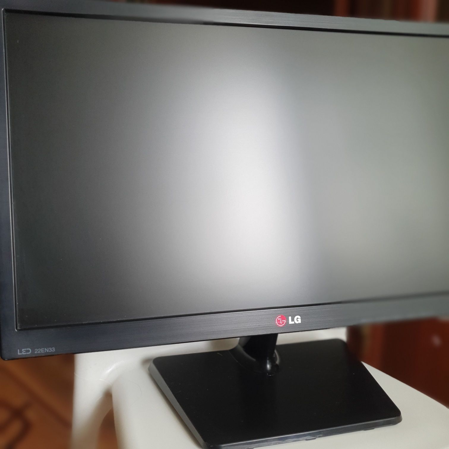 Монітор LG flatron 22en33s-b