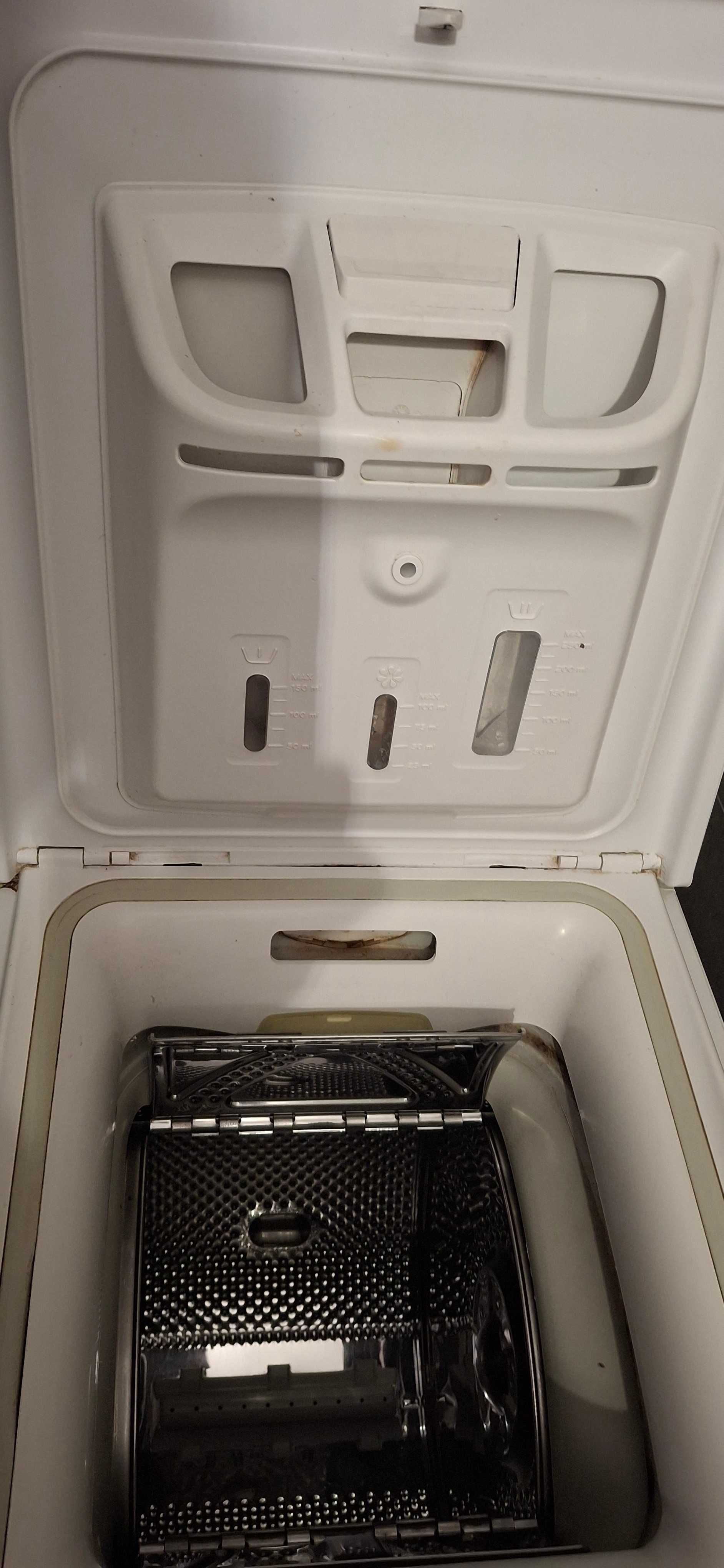 Pralka ładowana od góry Indesit: 5.5 kg - ITWA 51152 G uszkodzona