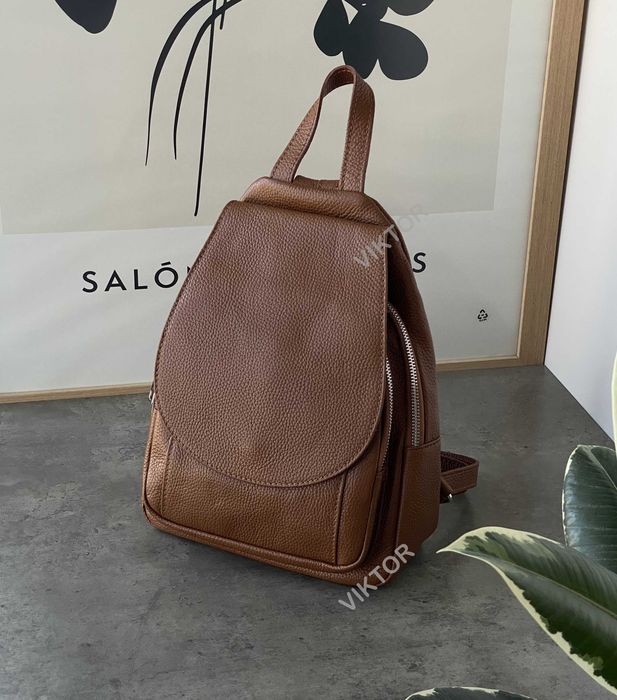 Итальянский кожаный рюкзак на молниях с клапаном. Шкіряний рюкзак