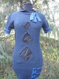 Вязаное платье с широкой резинкой коротким рукавом короткое Синее