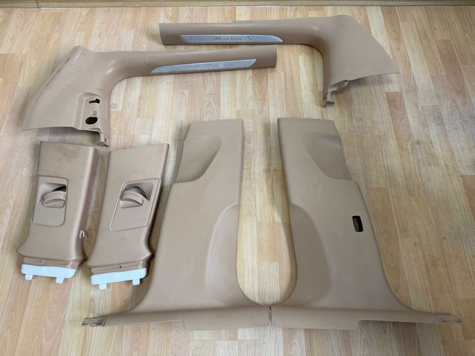 Porsche Macan Салон Дверні карти Пластик