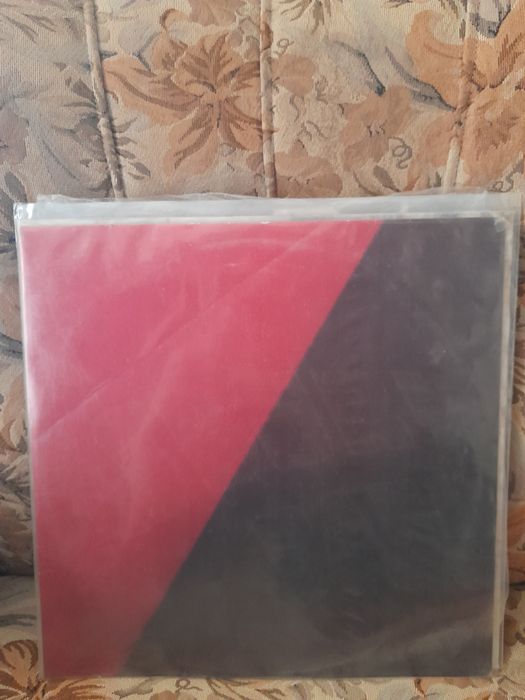 PAUS disco de estreia