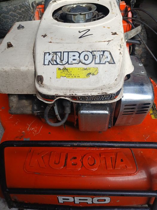 Sprzedam silnik do kosiarki Kubota