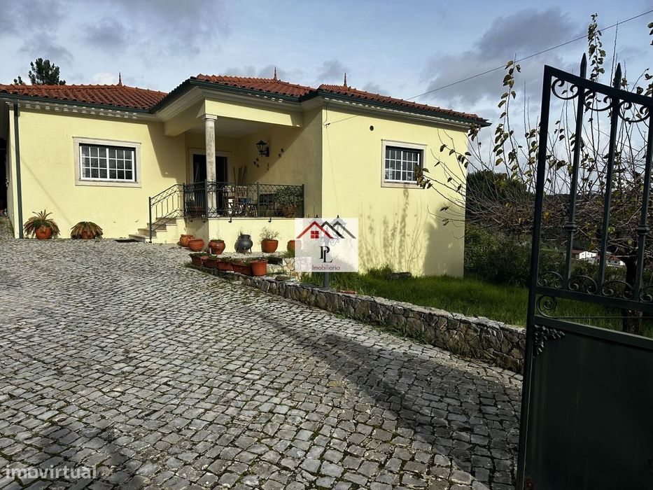 Moradia Terrea  zona de Antanhol   Coimbra (V962PV)
