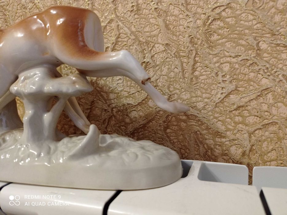 Статуэтка косули .