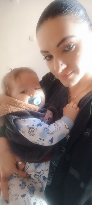 Няня  2-3 дня в неделю. Левый правый берег