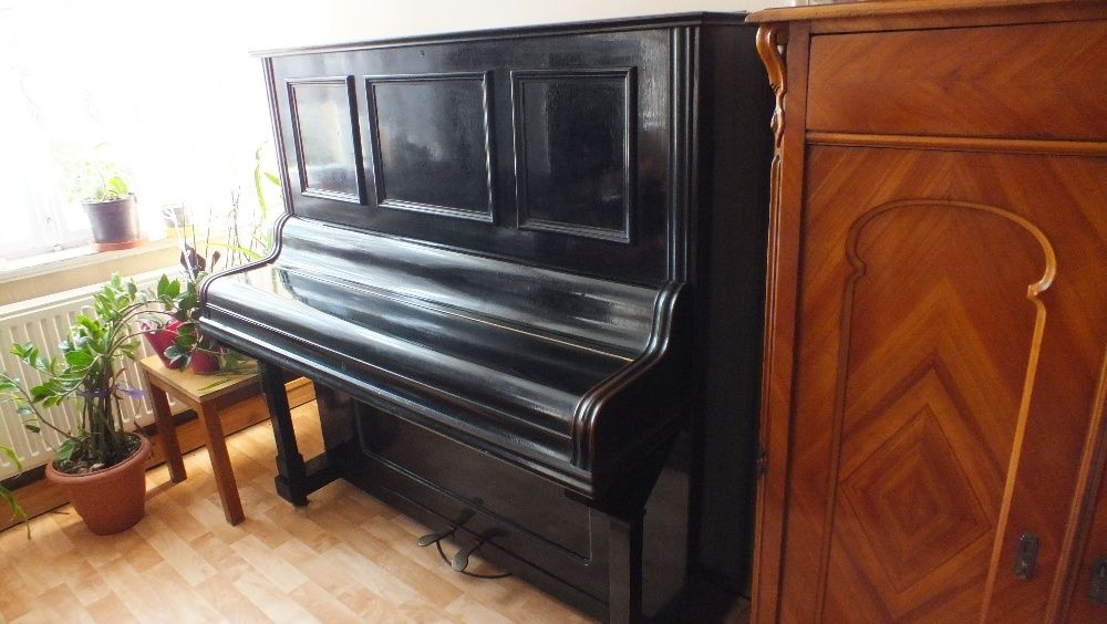 Pianino drewniane