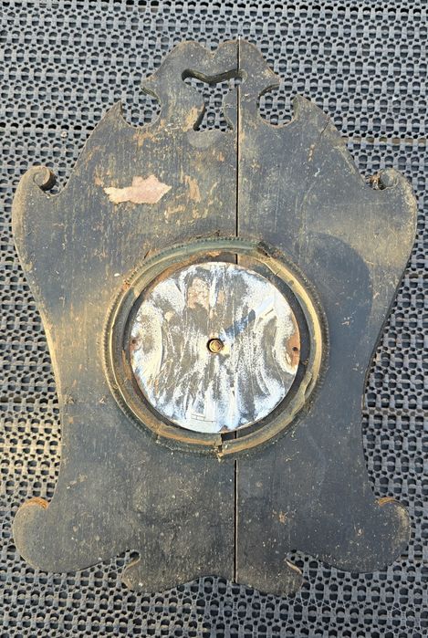 Stare zegary do renowacji z mechanizmami
Tytuł: Stary zegar z kukułką