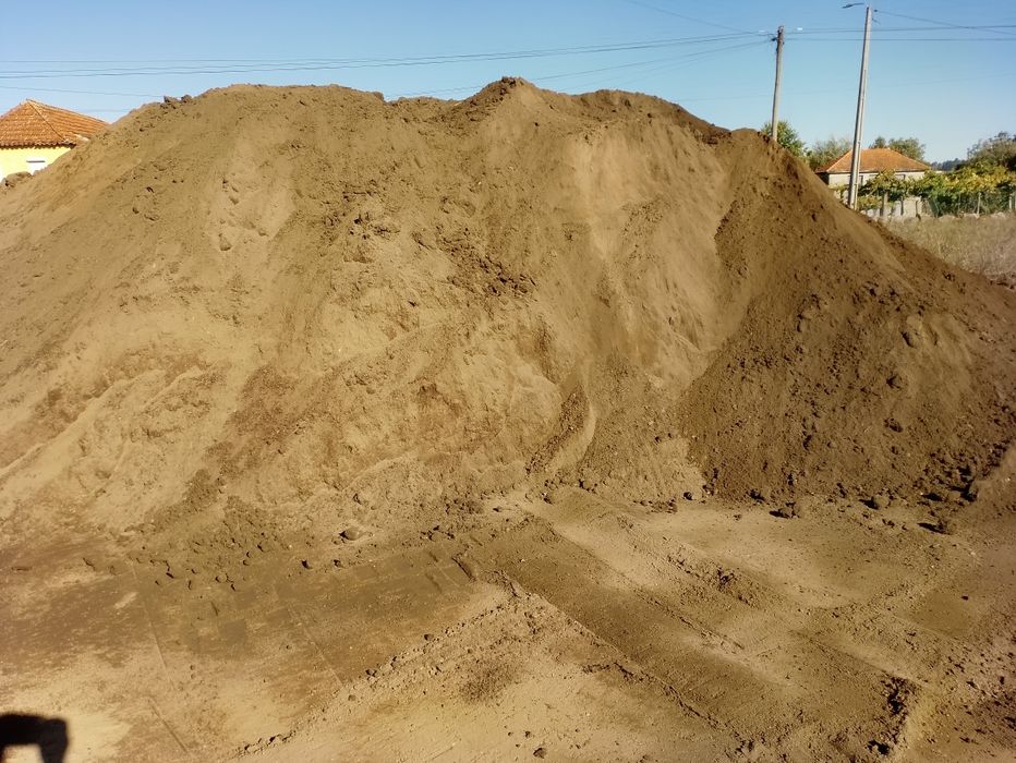 Terra preta para venda, ideal para jardins ,cultivo