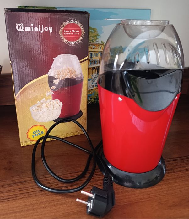 Попкорн. Машина для попкорну. Попкорниця