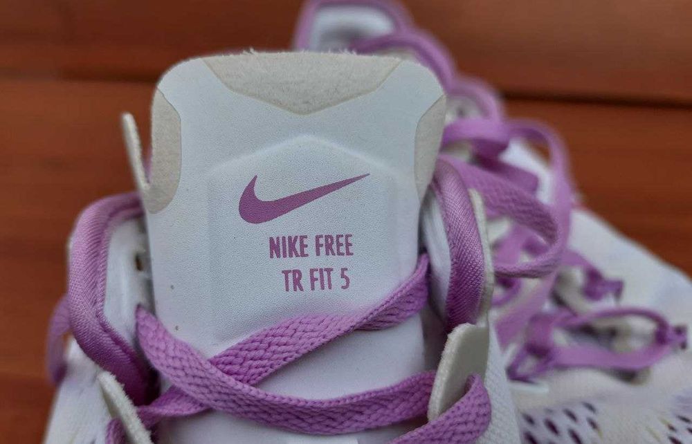 Кросівки для бігу Nike Women's Free 5.0 TR Fit Рожеві