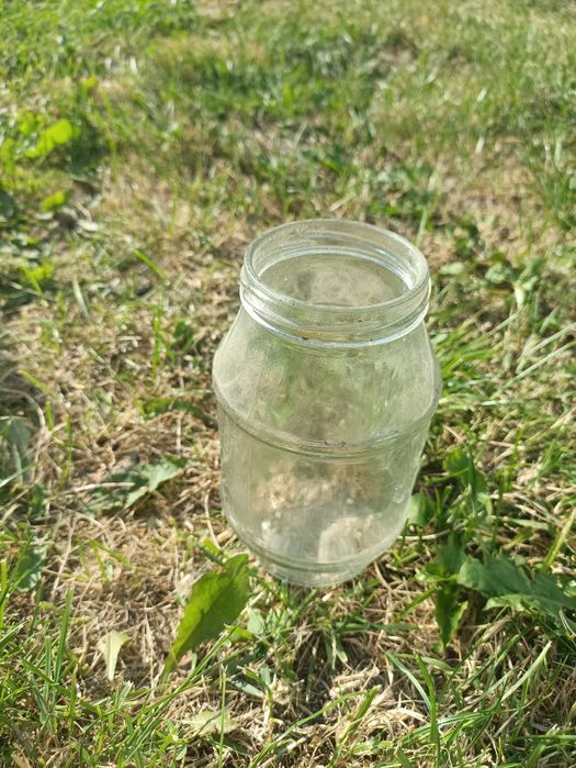 Різні банки для консервації