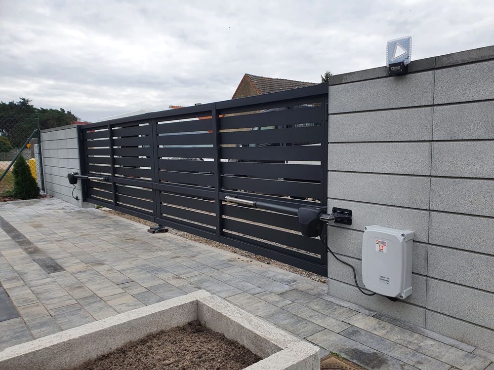 Instalacja i serwis napędów do bram, domofonów i wideodomofonów