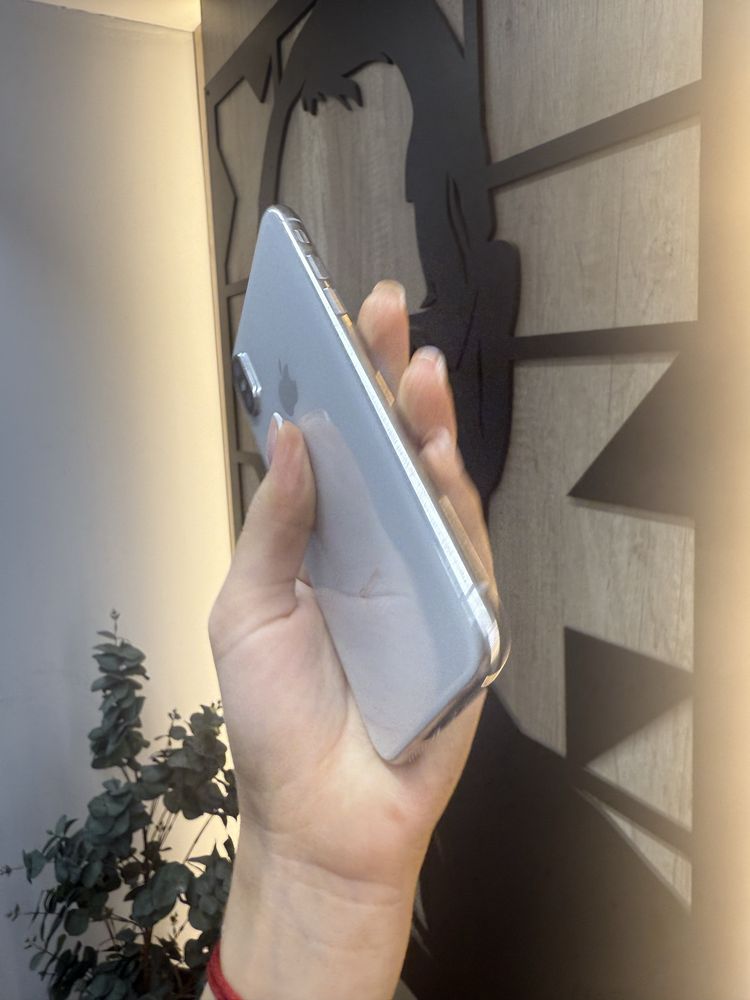 IPHONE X 256 Silver Neverlock Костюшка,5 igrand
