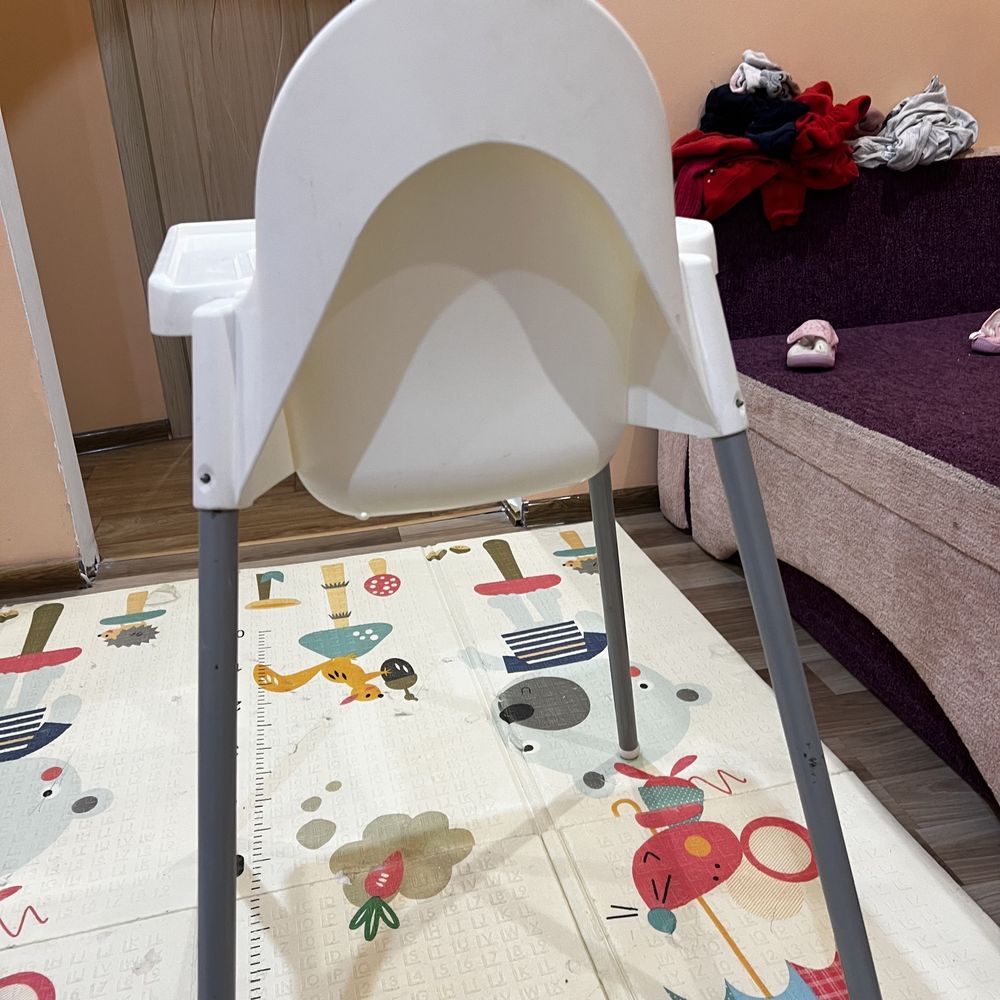 Продам стул для кормления IKEA