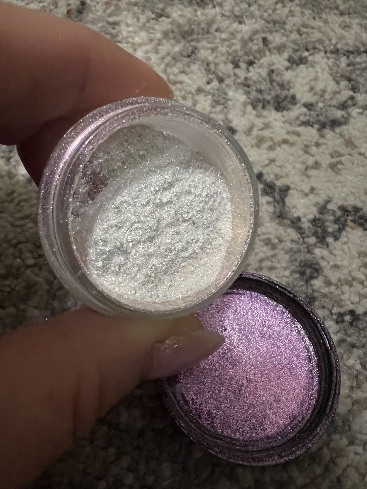 Sypki cień do powiek firmy mysecret magic dust pigment