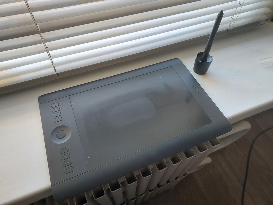 Графічний планшет Wacom Intuos pro M (PTH 651)